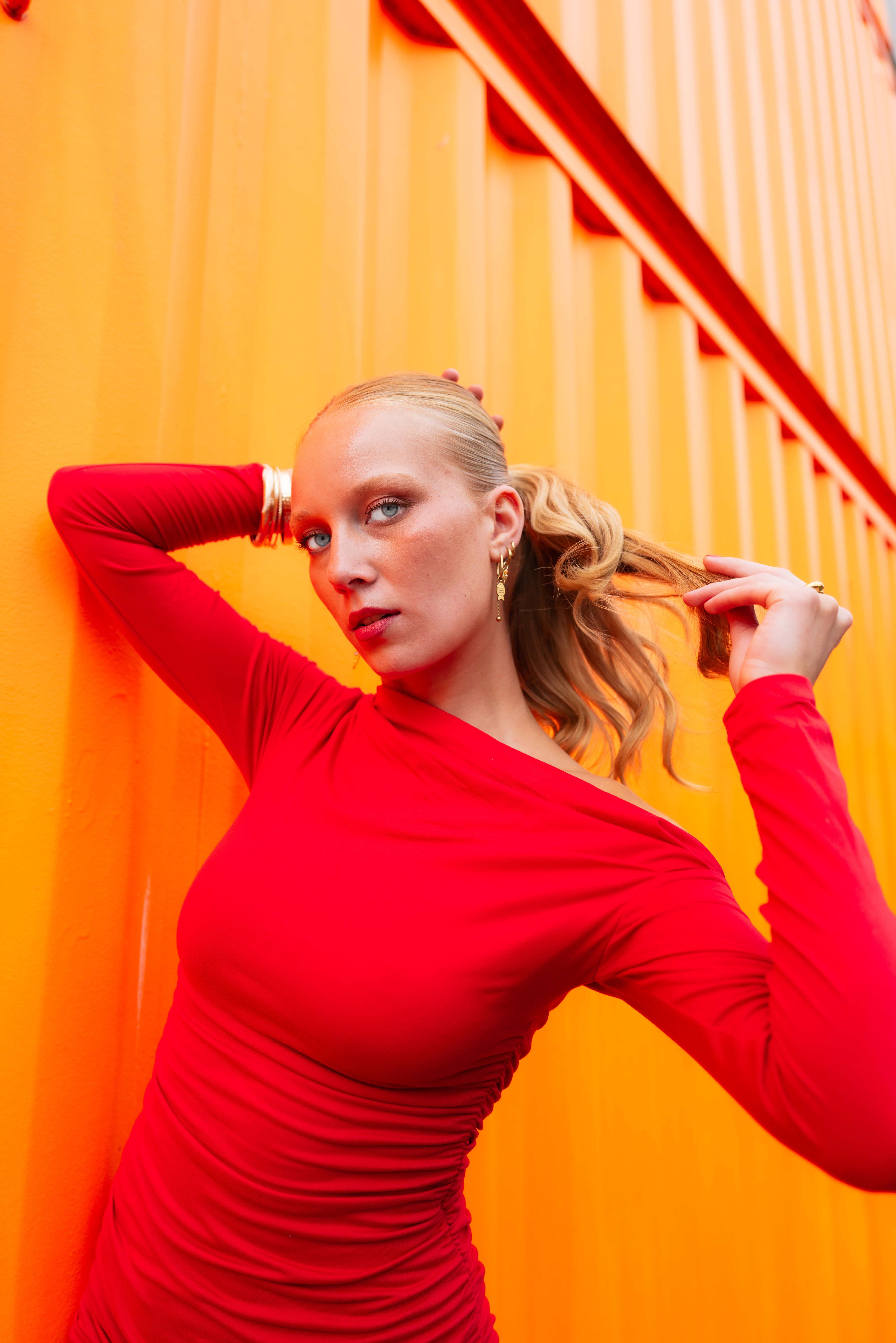 Redline - Lilly - Editorial photography by Leon Blakk