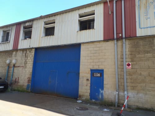 Nave de 211 m2 con dos entreplantas