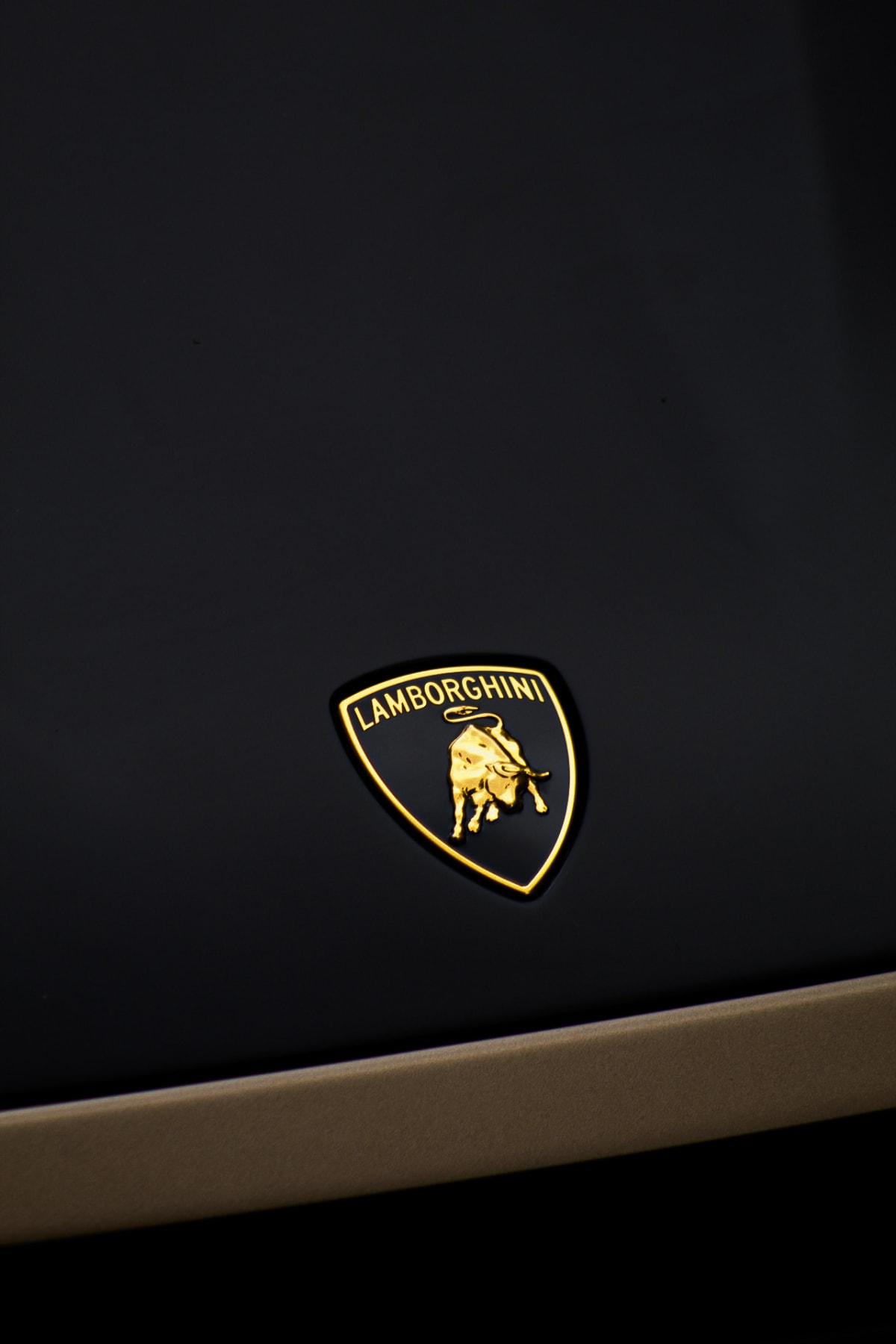 Lamborghini — Logo