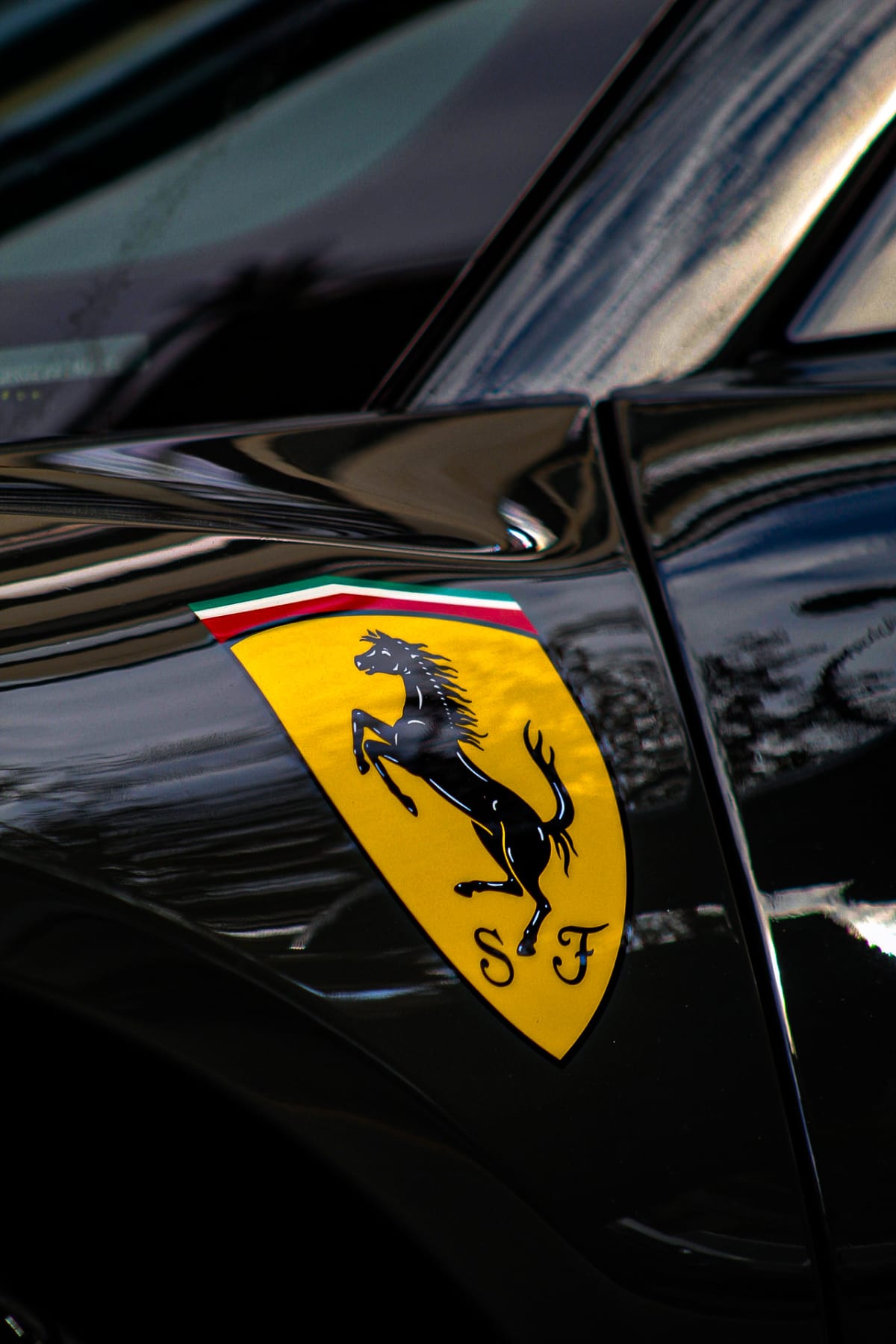 Ferrari — Badge