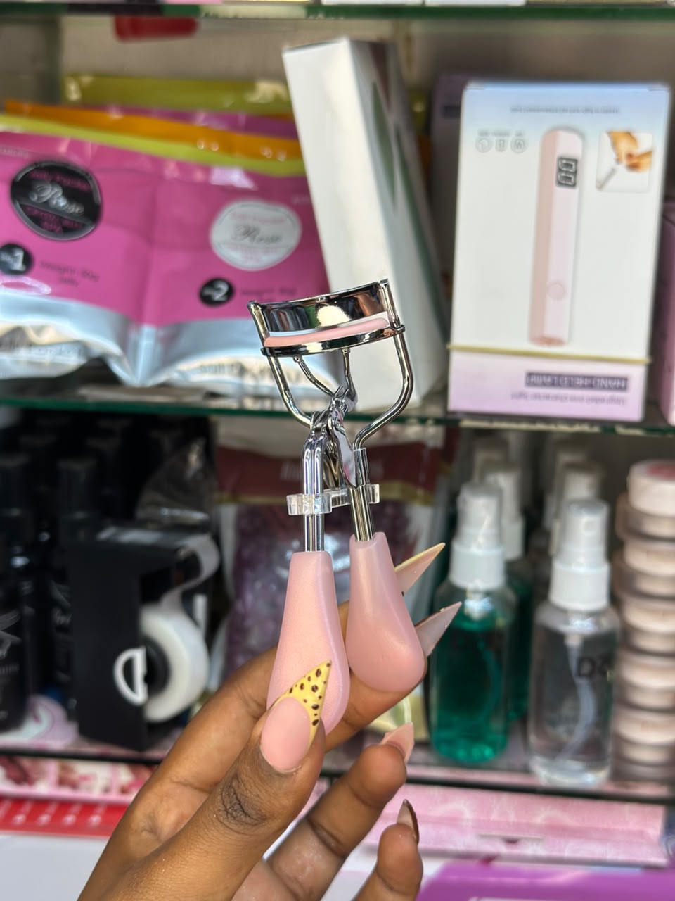 LASH CURLER