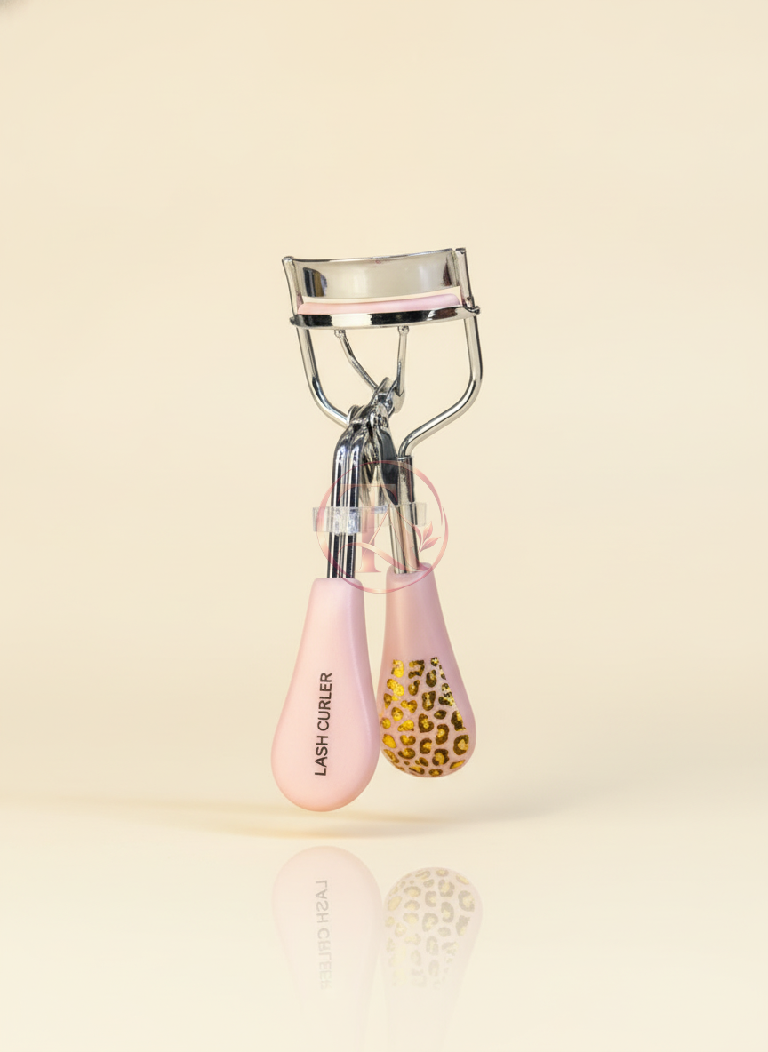 LASH CURLER