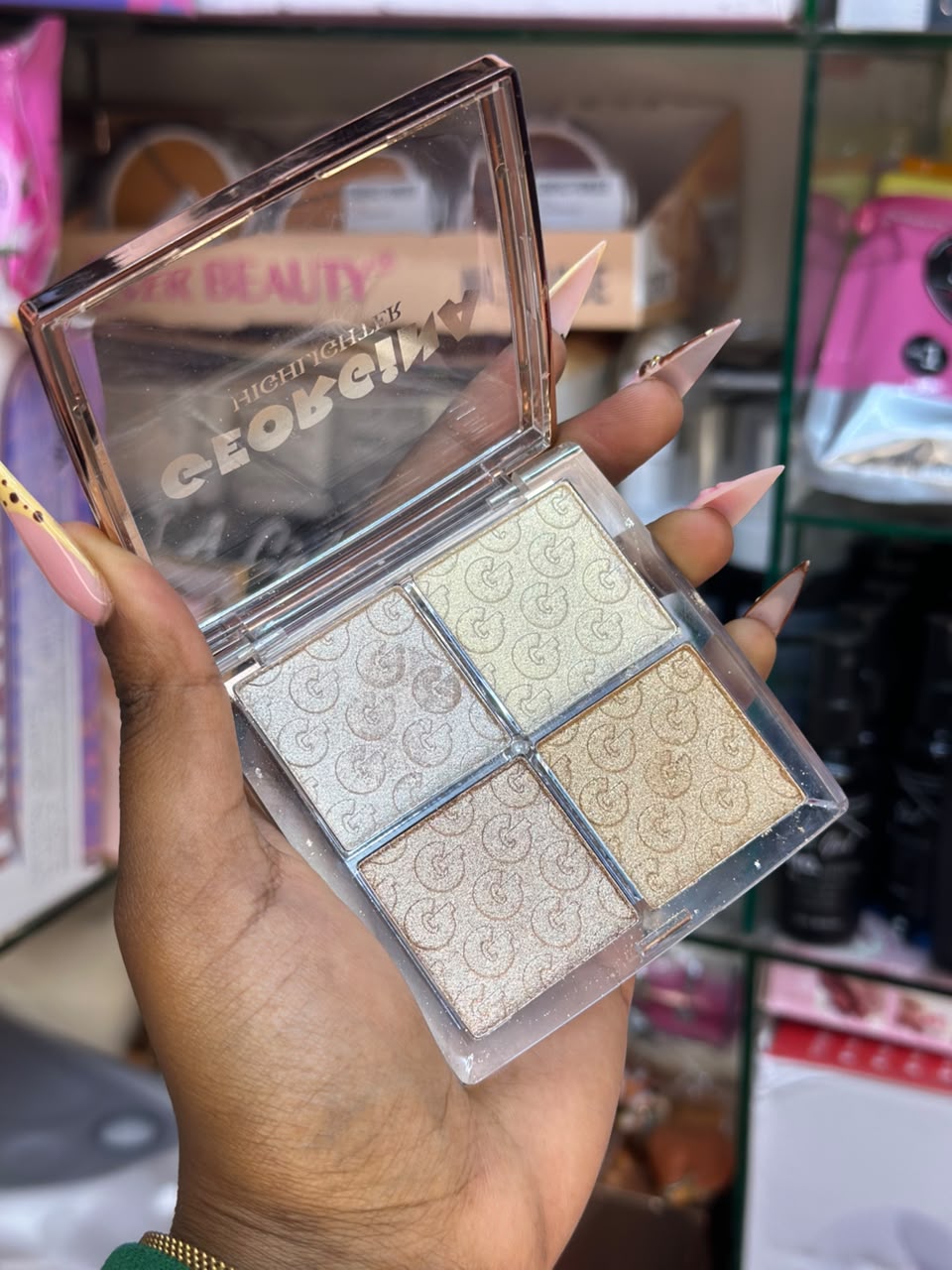 GEORGINA HIGHLIGHTER