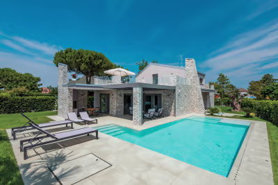 Mirage_pool and wellness