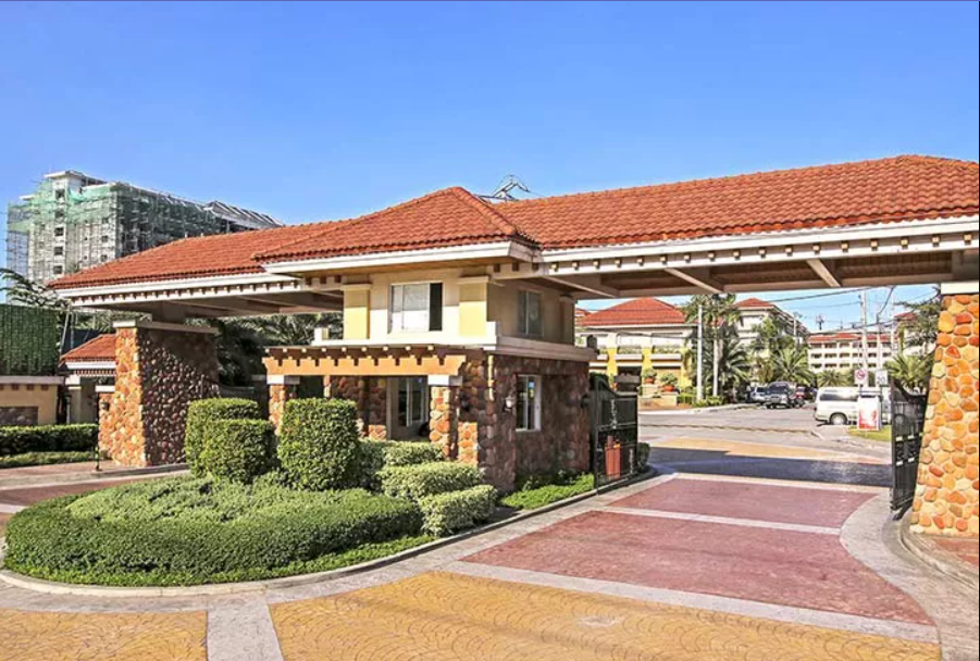 PROPERTY FOR SALE IN  Sorrento Oasis Condominium, C. Raymundo Ave., Brgy. Rosario, Pasig City