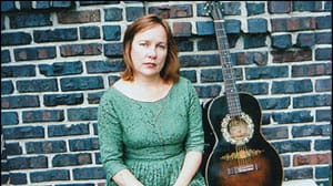 Iris Dement