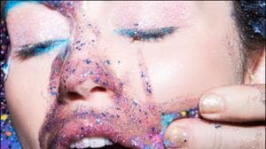 Miley Cyrus & Her Dead Petz