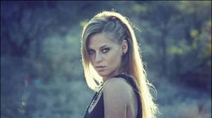 Nora En Pure