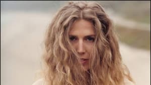 Sophie B. Hawkins