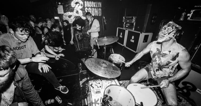 Lightning Bolt 2025 Live Press