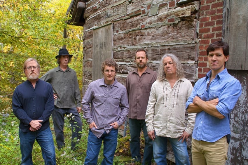 Railroad Earth Press Image
