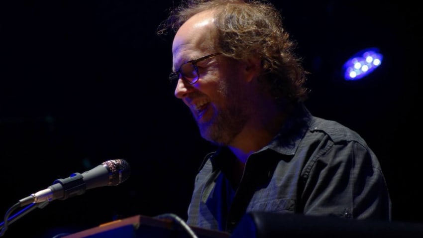 Phish Fits Led Zeppelin Covers Into Halloween Eve Performance On This Date In 2010