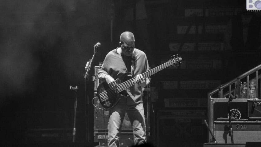 Dead & Company's Oteil Burbridge Performs 'Eyes Of The World' Bass Solo