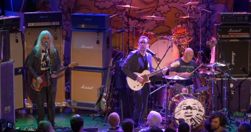 Dinosaur Jr Armisen Screengrab Crop
