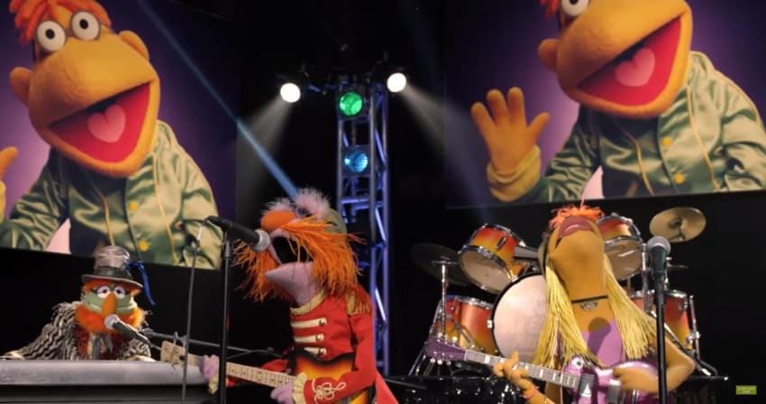 The Muppets Paul Simon Screengrab Crop