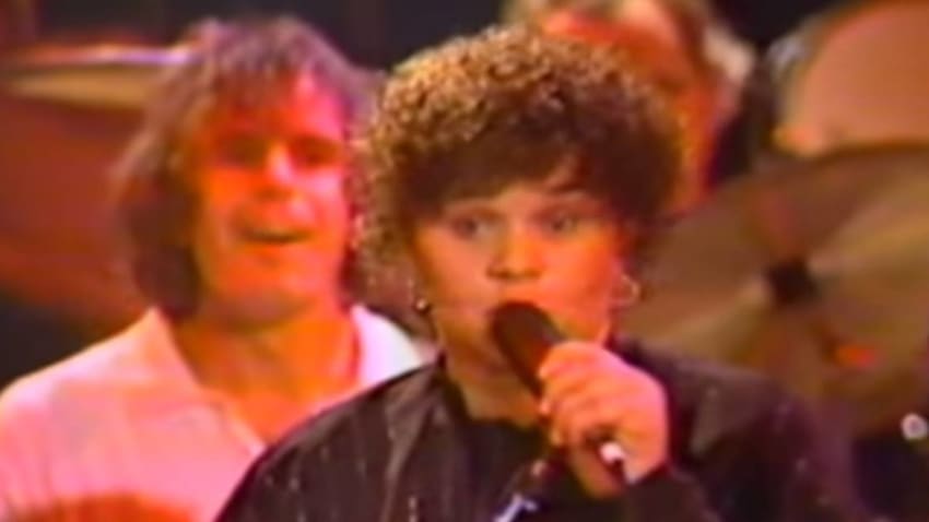 Watch Etta James Sit-In With Grateful Dead On New Year’s 1982