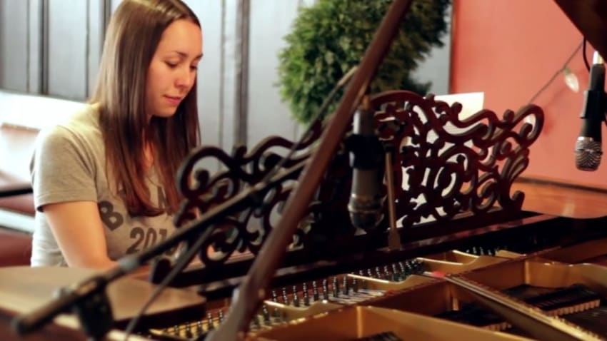 Songs Of Their Own | Holly Bowling - Eyes Of The World