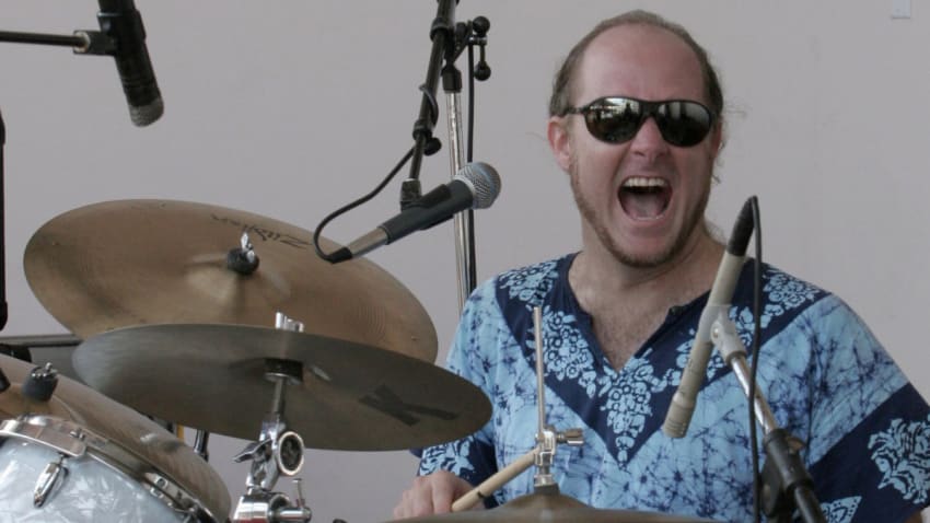 Pete Lavezzoli