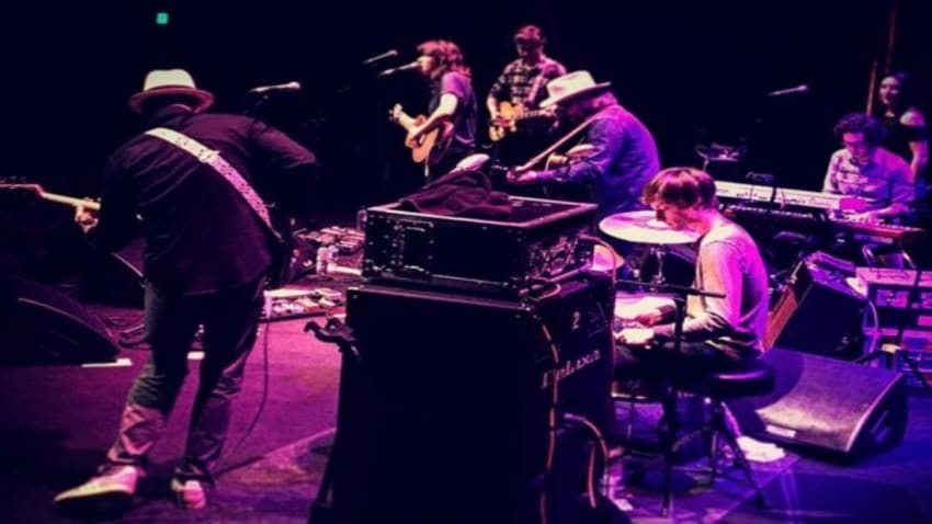 Tweedy Covers David Bowie With Courtney Barnett In Melbourne