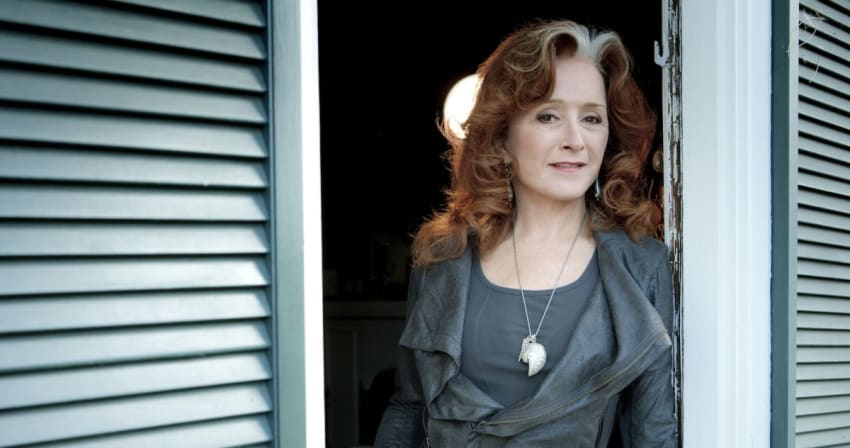 Bonnie Raitt Press Crop 3