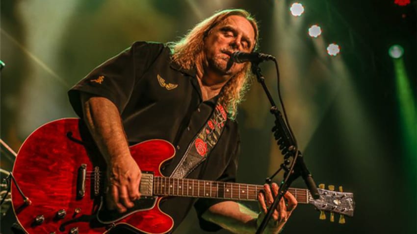 What We Learned From Warren Haynes Twitter Takeover