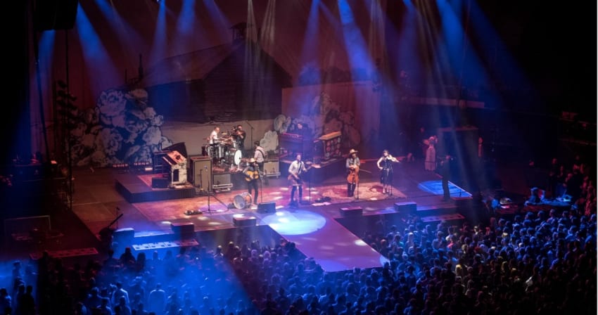 The Avett Brothers Blackstein Crop