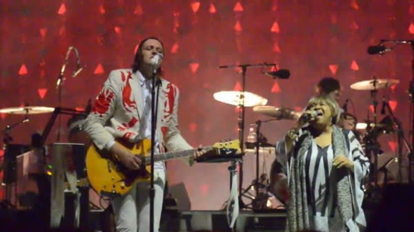 Mavis Staples Guests With Arcade Fire In Chicago
