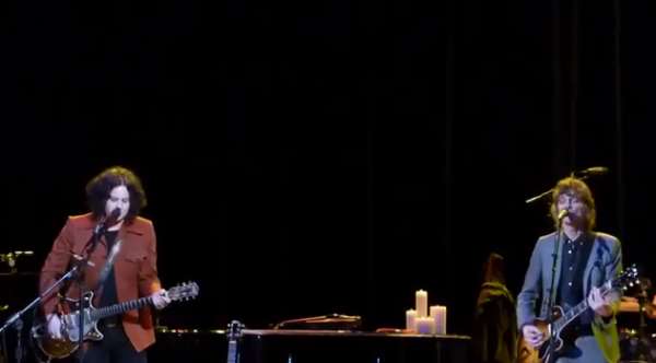 Jack White And Brendan Benson Jam Raconteurs Style