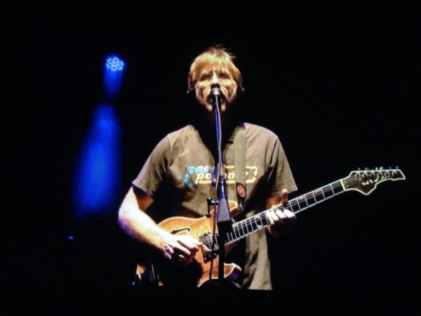 Phish Cover-Heavy Santa Barbara Finale | Skinny & Setlist