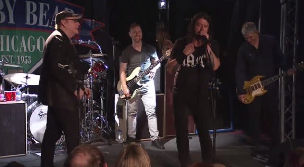 Full Show Video | Foo Fighters Rock Cubby Bear In Chicago