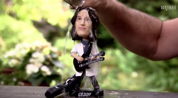 Geddy Lee Accepts Les Claypool's ALS Ice Bucket Challenge
