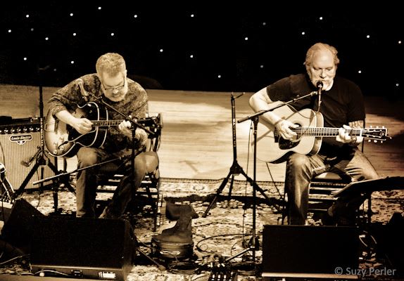 Photos & Setlist | Jorma Kaukonen & Barry Mitterhoff | Hartford