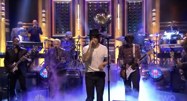 DVR Alert | Anthony Kiedis To Perform With The Roots Tonight