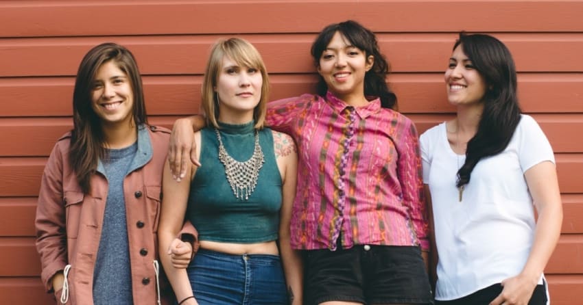 Follow Friday | La Luz