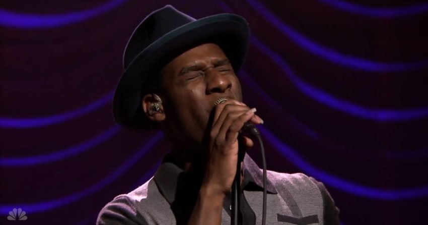 DVR Rewind | Leon Bridges On The Tonight Show