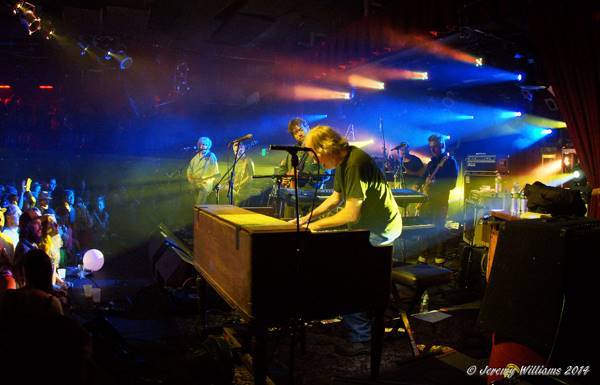 Mike Gordon Guests With Leftover Salmon In Denver