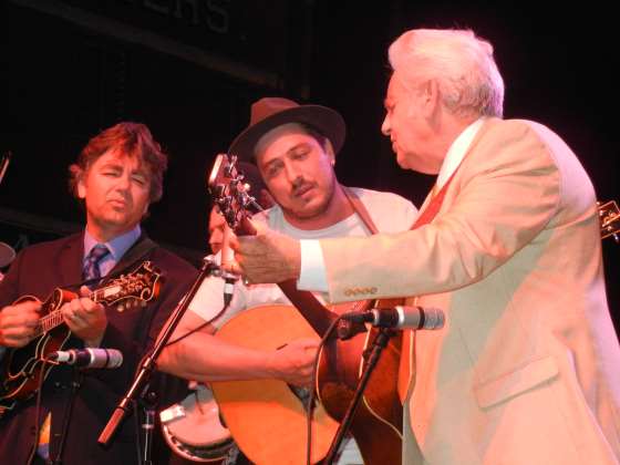 Mumford And Sons Go Karaoke In Alabama | Marcus Sits In With Del