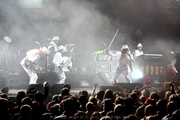 Full Show Friday | My Morning Jacket New Years Eve At MSG