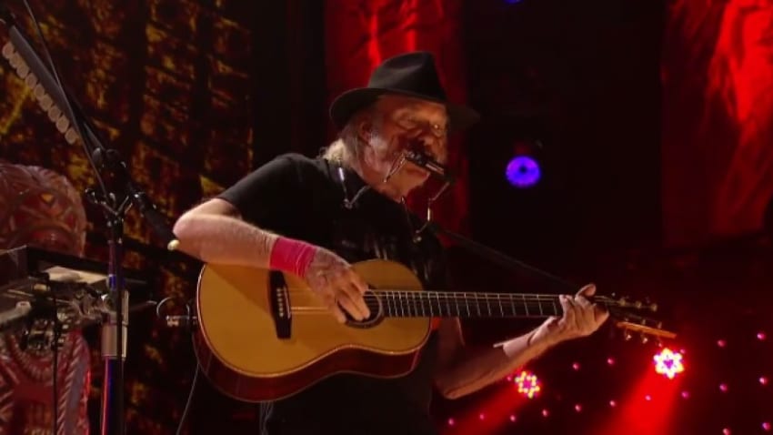 Pro-Shot Video | Neil Young At Farm Aid 2014