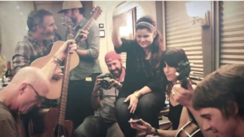 Bus Session | Gramblers Enlist Friends For One Toke Cover