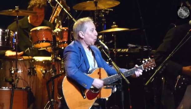 Paul Simon Plays First Show Since Arrest