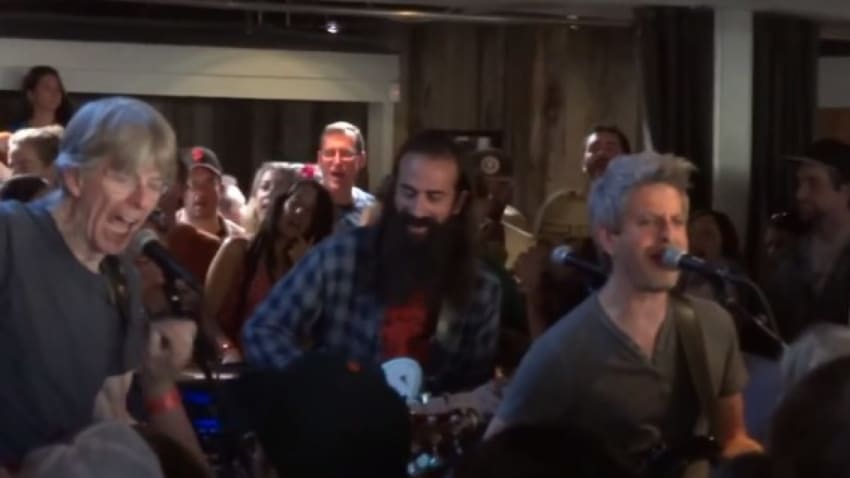 Mike Gordon Has Dead-Ful Afternoon With Phil Lesh