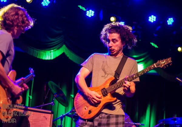 Review & Photos | Consider The Source And Pigeons Playing Ping Pong | Brooklyn