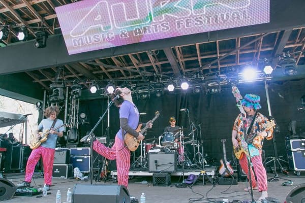 Tour Dates | Pigeons Playing Ping Pong Winter Tour