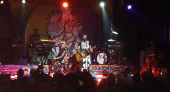 Michael Franti Pays Tribute To Lou Reed In Fort Lauderdale