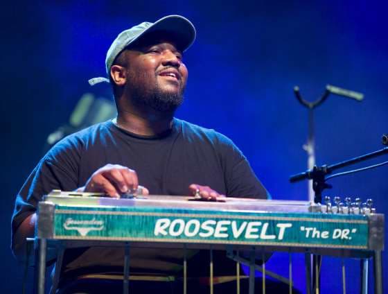 Roosevelt Collier To Perform With ARU At Christmas Jam