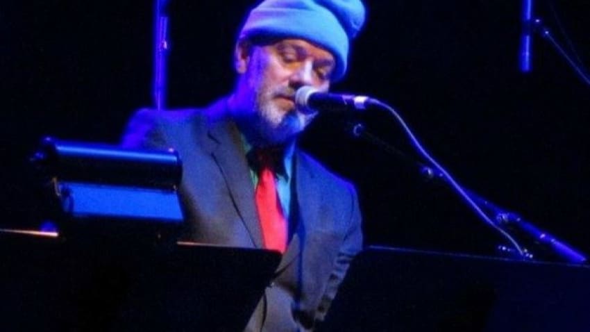 Michael Stipe Makes Live Return As Surprise Opener