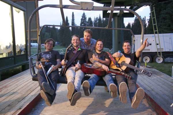 Tour Dates | Infamous Stringdusters Announce July Dates