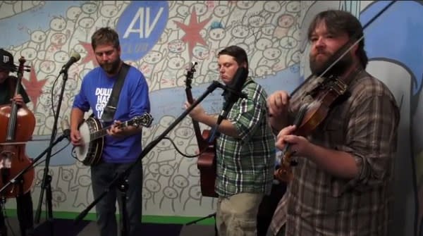 Cover Alert | Trampled By Turtles - Owner Of A Lonely Heart