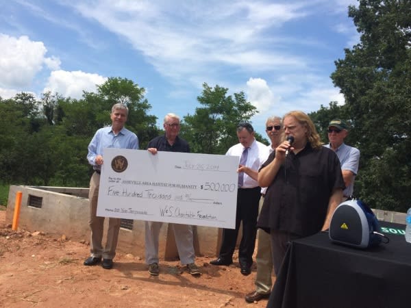 Warren Donates Christmas Jam Proceeds To Habitat For Humanity